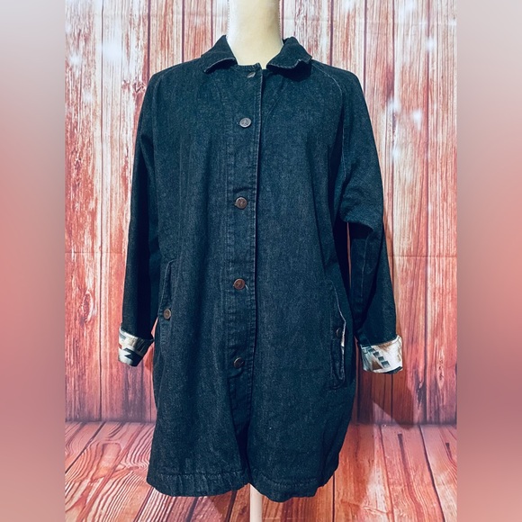 Women’s Medium Jean Jacket Gotcha Covered Black Aztec Liner Pockets Button Down - Picture 1 of 10